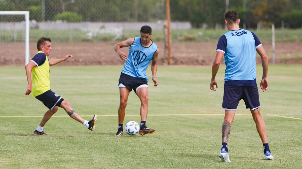 Alex Arce estuvo presente en el Colonia Camp Club (UNO/Nicolás Ríos) Alex Arce estuvo presente en el Colonia Camp Club (UNO/Nicolás Ríos)