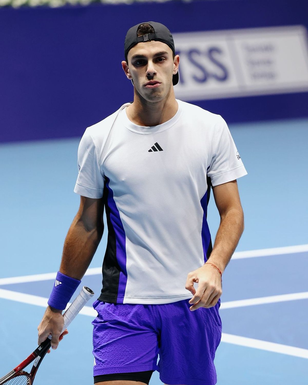 Francisco Cer&uacute;ndolo le gan&oacute; a Roman Safiullin en Belgrado y avanz&oacute; a los cuartos de final.&nbsp;