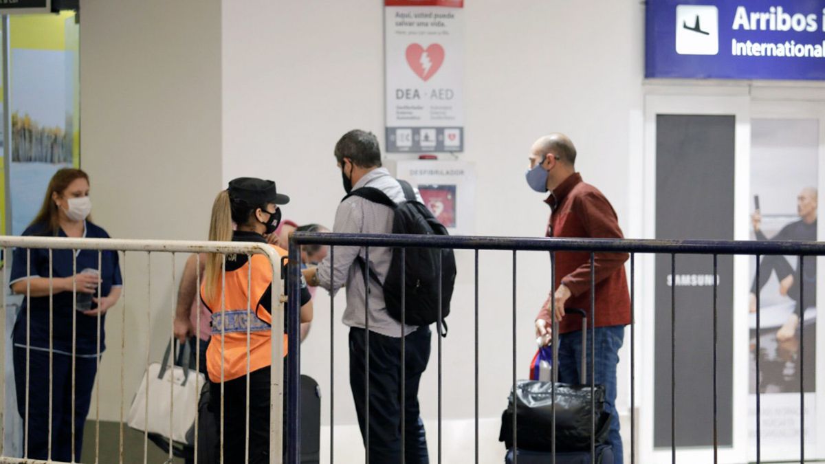 Nuevas restricciones: analizan cuarentena obligatoria en hoteles 