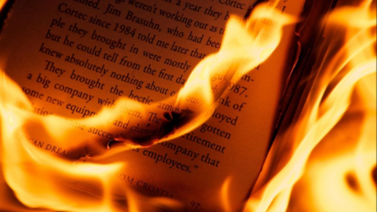 Farenheit 451 es uno de los clásicos de la literatura de ciencia ficción.