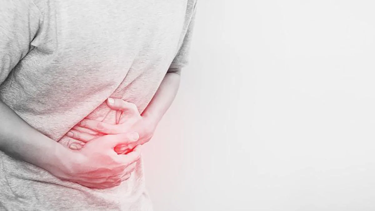 Para casos que requieren alivio inmediato, el Dr. Yoon recomienda medicamentos de venta libre que contengan simeticona. Para casos que requieren alivio inmediato, el Dr. Yoon recomienda medicamentos de venta libre que contengan simeticona.