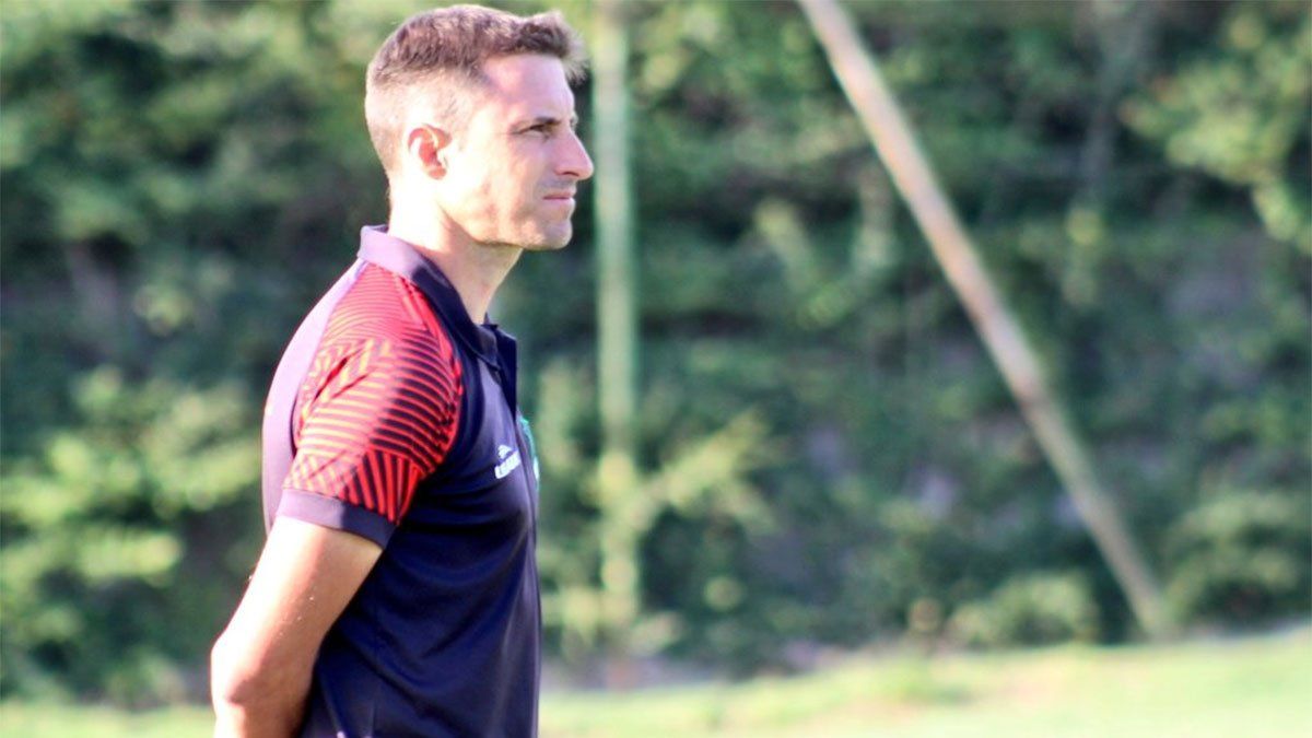 Luciano Theiler ya palpitó lo que será el debut de su equipo en la Primera Nacional. (Foto gentileza Prensa Deportivo Maipú).