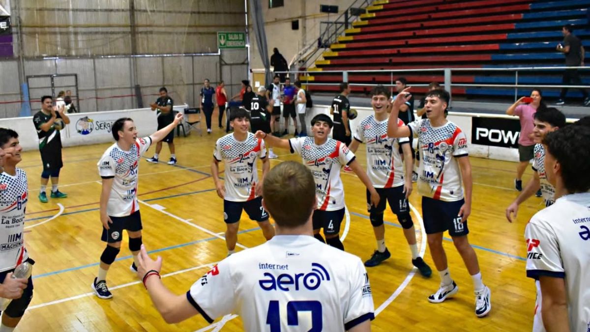 El Club Mendoza de Regatas se consagró campeón anual del vóleibol local en ambas ramas