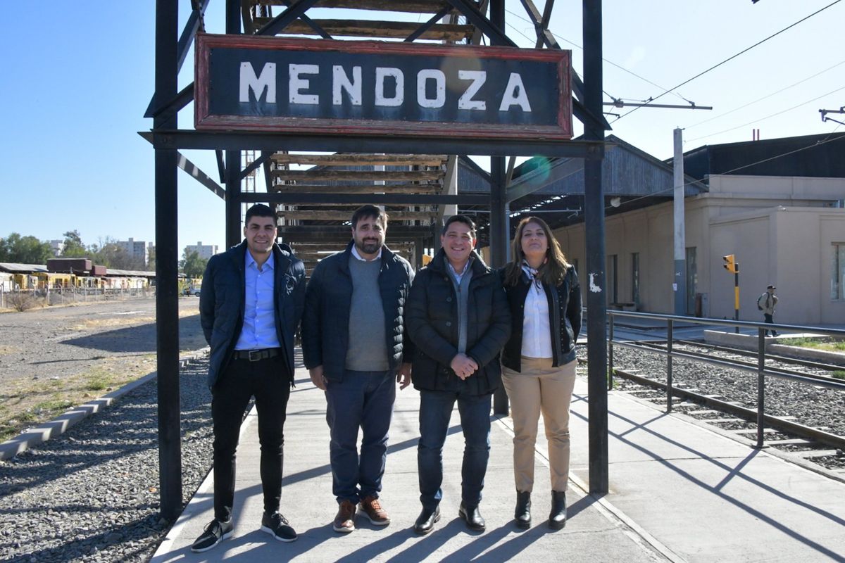 Para el retorno del tren de pasajeros a Mendoza inspeccionaron las vías entre La Paz y Gutiérrez