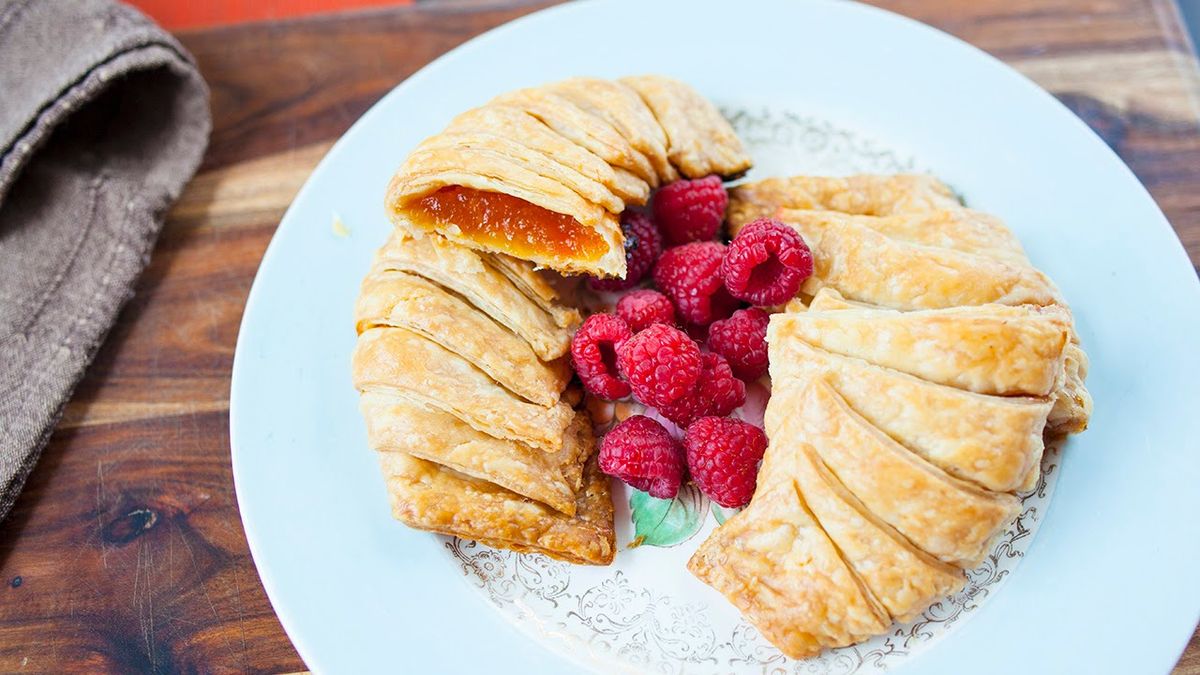 Seguí el paso a paso de estas deliciosas medialunas caseras para chuparse los dedos. Seguí el paso a paso de estas deliciosas medialunas caseras para chuparse los dedos.