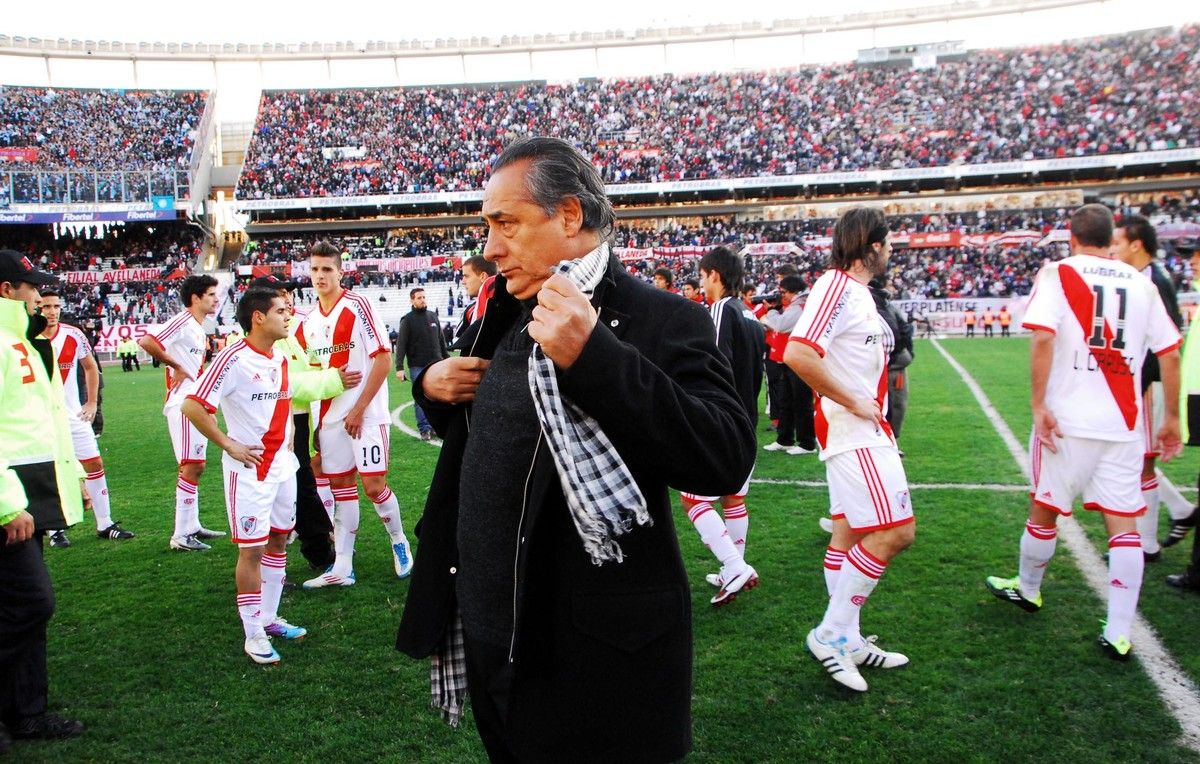 El descenso y la mancha de River.