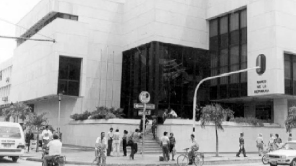 El banco que fue el escenario del mayor robo de dinero en efectivo. El banco que fue el escenario del mayor robo de dinero en efectivo.