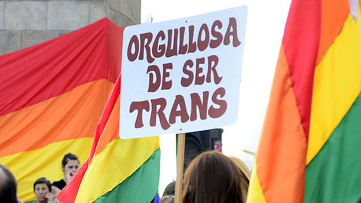 El Kirchnerismo Impulsa Otorgar Un Subsidio Mensual De 8000 Pesos A Travestis Mayores De 40 Años 9563