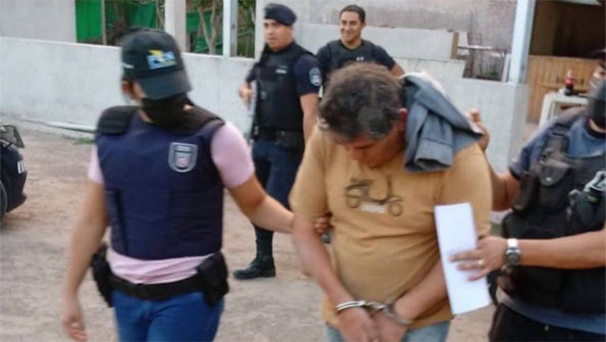 Carlos Metralleta Pérez ya tenía condenas por narcotráfico, pero gozaba de prisión domiciliaria por problemas de salud -tiene Parkinson-.