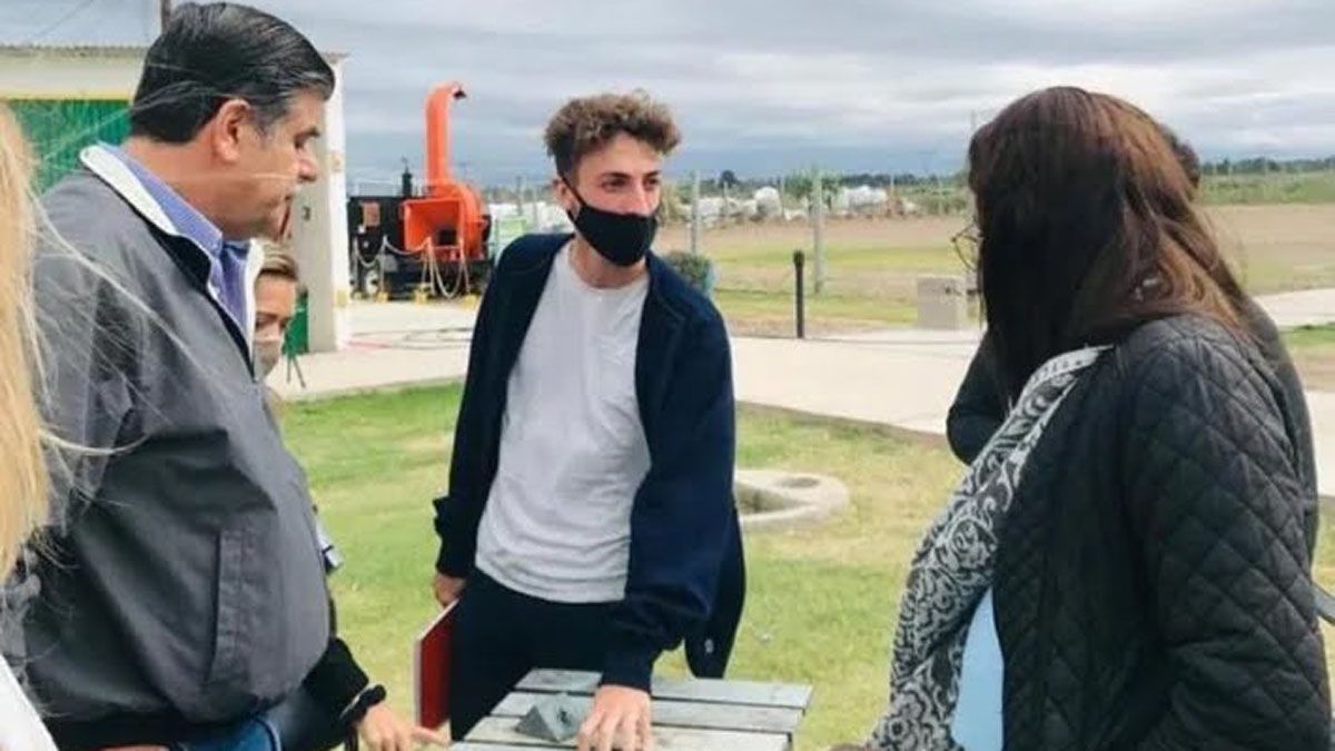 En campaña. Ottosen con el vicogobernador Mario Abed.