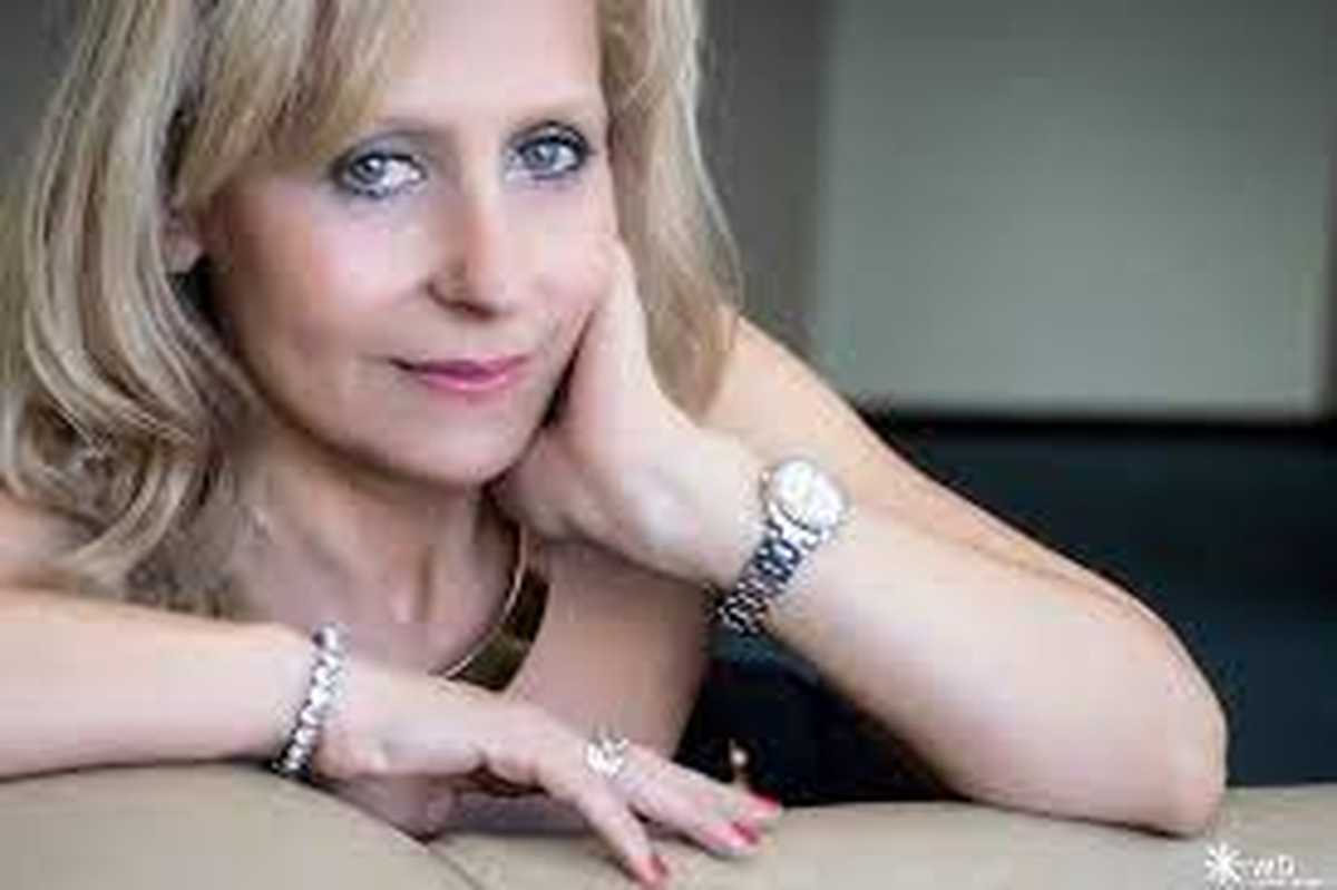 La sancarlina Stella Maris Laborde fue Reina de la Vendimia en 1974. Ahora trabaja en el Ministerio de Salud.