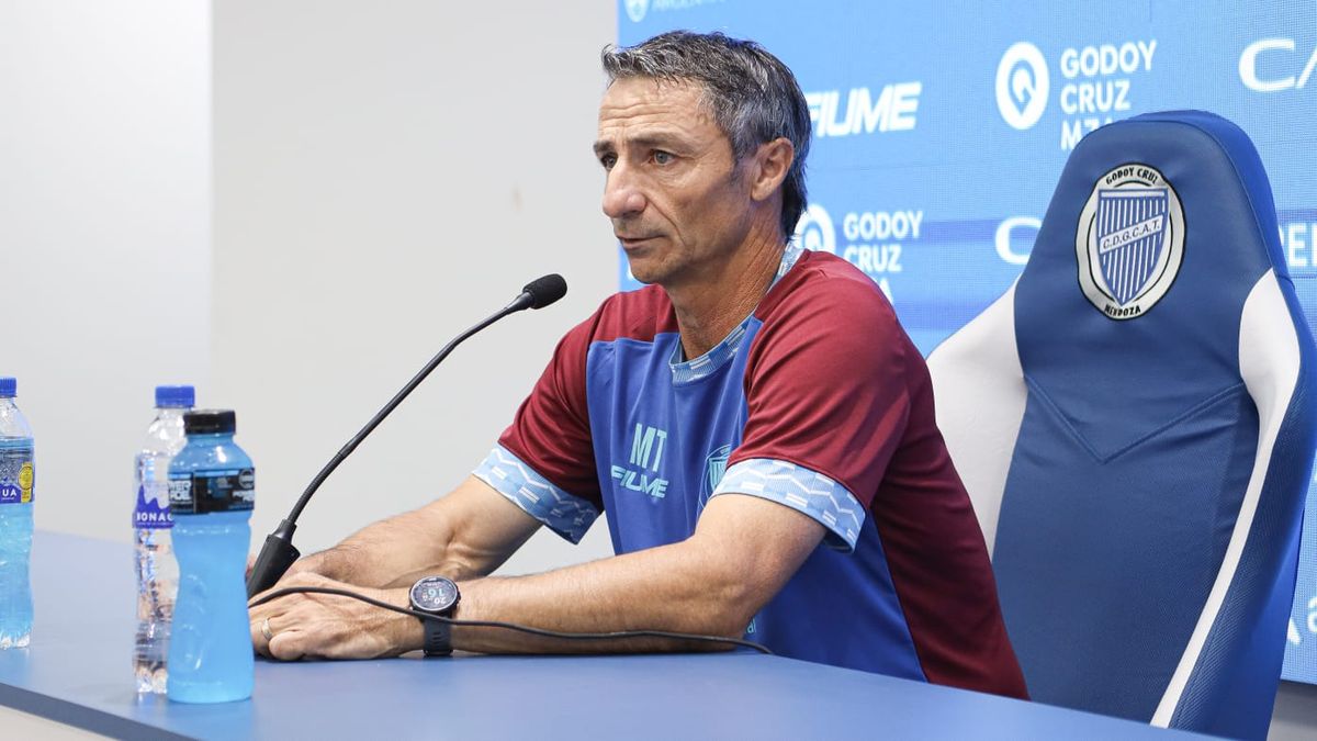 Mariano Toedtli listo para debutar dirigiendo al Tomba rumbo al ascenso a Primera.