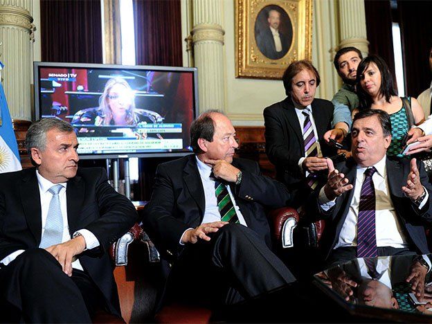 La UCR insiste con la postulación de Cobos y amenaza con abandonar la comisión de Educación