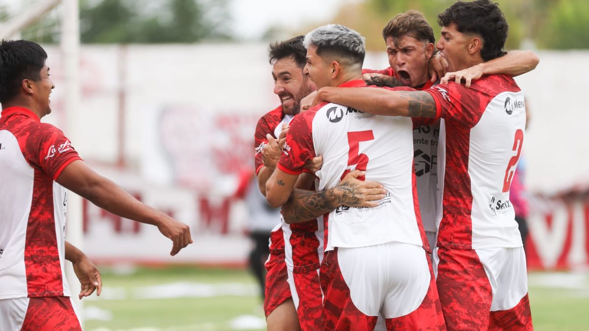 Huracán Las Heras le ganó al Atlético Club San Martín el duelo mendocino por el Torneo Federal A