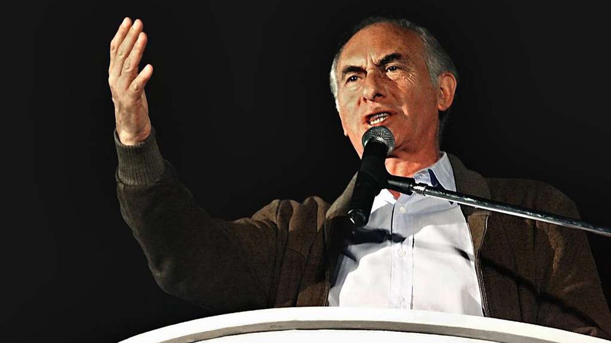 Fernando de la Rúa, en la época en que dos famosos publicistas, lo convirtieron en el hombre que venía a sanear el país que dejaba el menemismo.