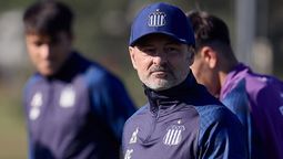 El DT dio un paso al costado a días del debut.