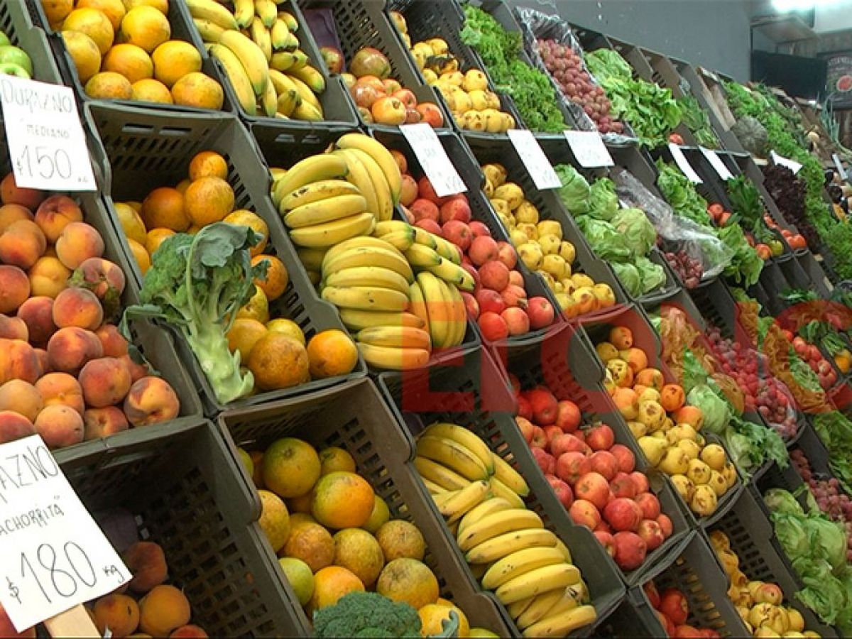 Por las heladas, el precio de la fruta y de la verdura se fue a las nubes.
