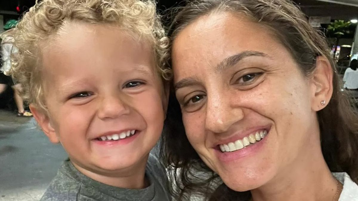 Escapó del fuego en Hawaii con su bebé en brazos y solo pudo salvar una mochila con pañales