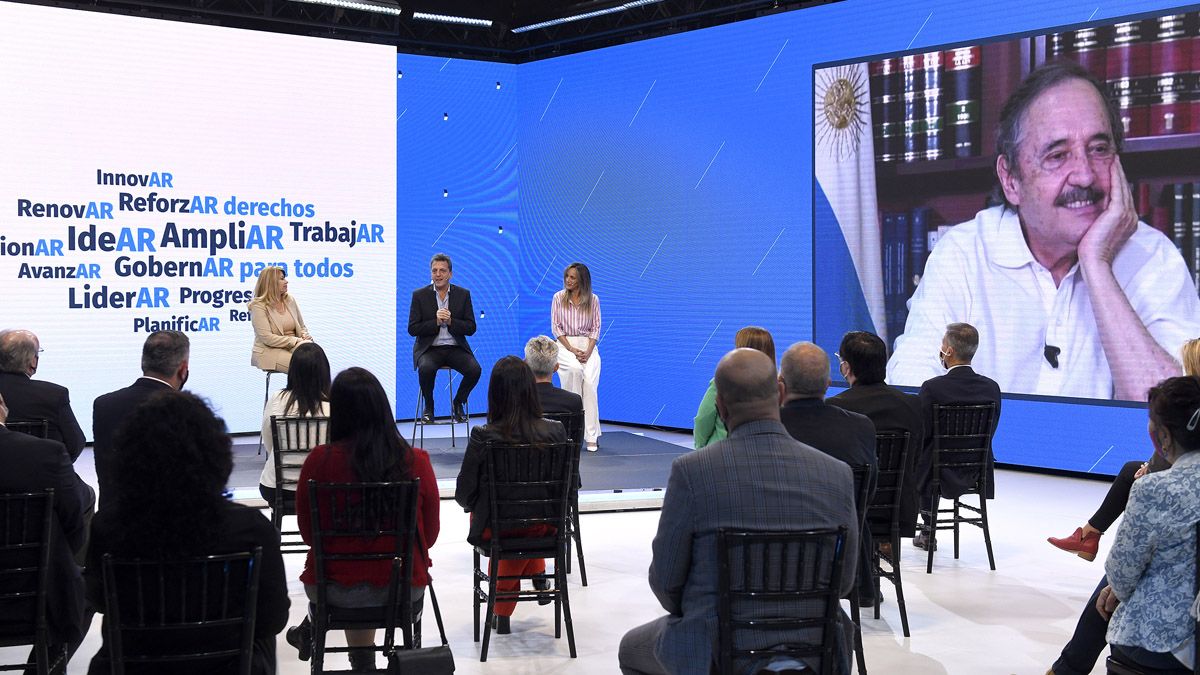 Sergio Massa presentó ProyectAr.