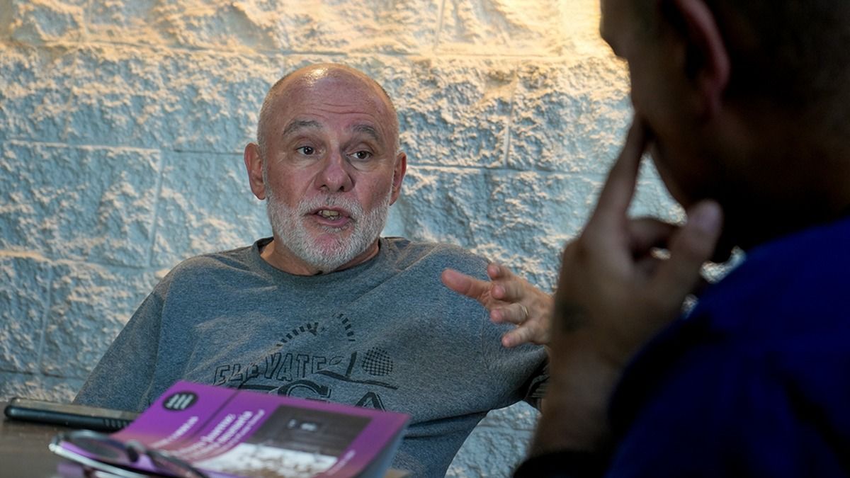 Jaime Correas destacó el valor de Juarroz y del mexicano Octavio Paz. Jaime Correas destacó el valor de Juarroz y del mexicano Octavio Paz.