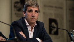 Luis Caputo: Si ves el papelito