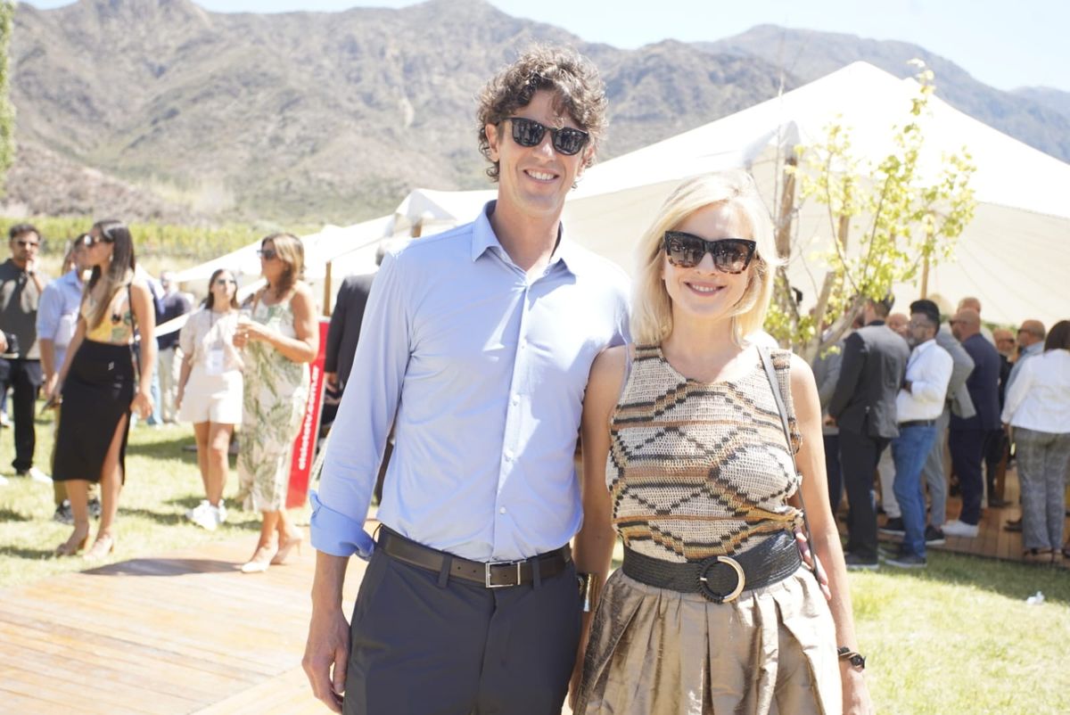 El Senador Nacional Martín Lousteau y Carla Peterson.