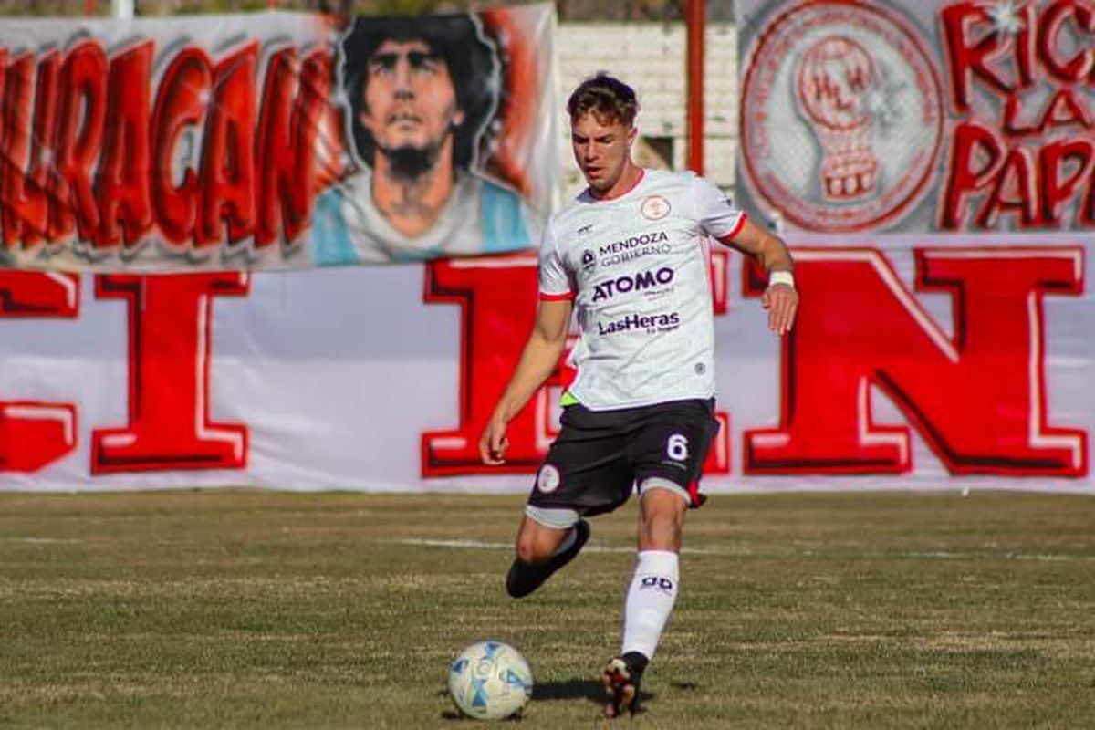 El defensor Brian Alferez estará en la última línea del Globo. El defensor Brian Alferez estará en la última línea del Globo.