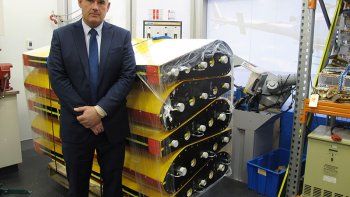 Estudian la trayectoria de los restos para acotar la nueva búsqueda del avión malayo desaparecido