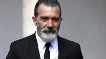 Banderas renunció a proyecto teatral por el 