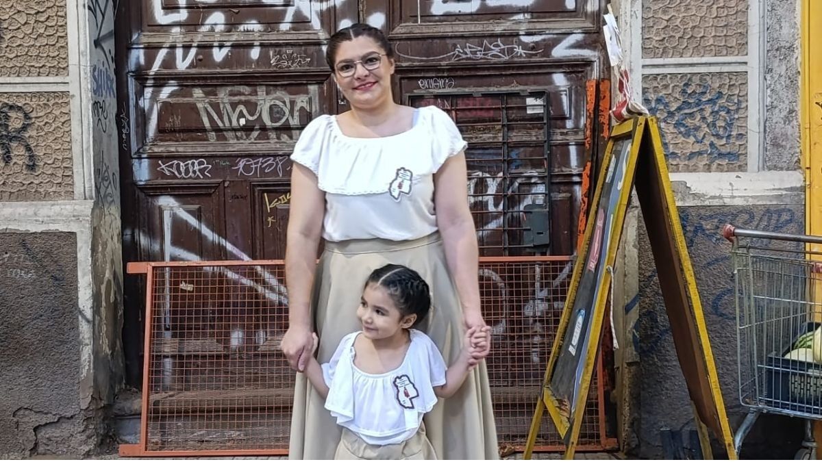 Marianela y Amparo son miembros de la Asociación Gaucha y se sumaron a la Vía Blanca.