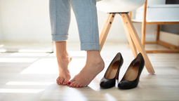 Quita el mal olor de los zapatos con el rápido truco de la abuela.