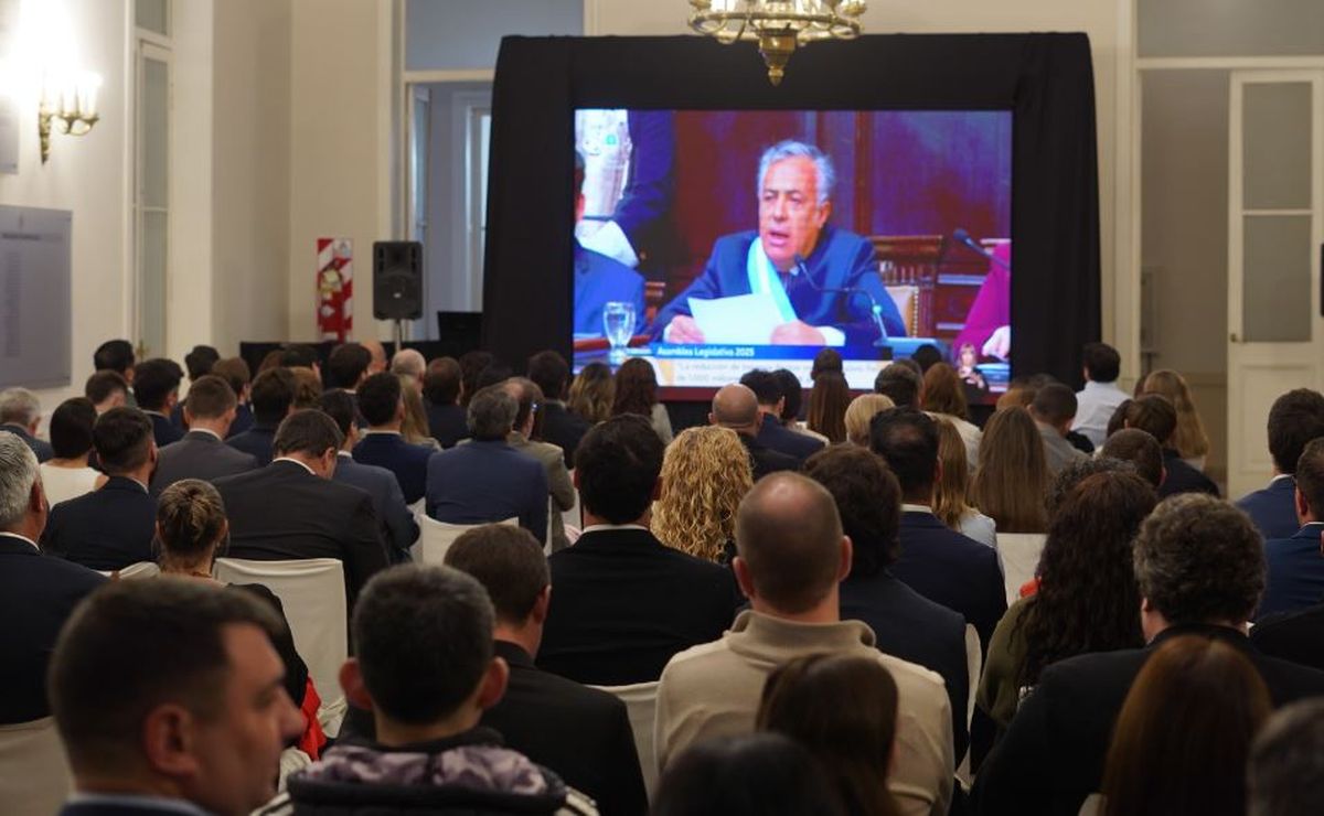 El discurso de Alfredo Cornejo en la Asamblea Legislativa.