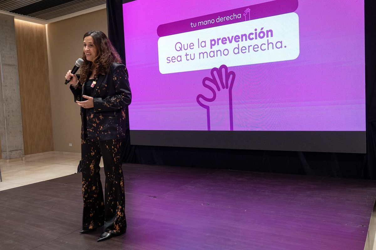 Tu mano derecha_campaña de acompañamiento de Prevención Salud. Tu mano derecha_campaña de acompañamiento de Prevención Salud.