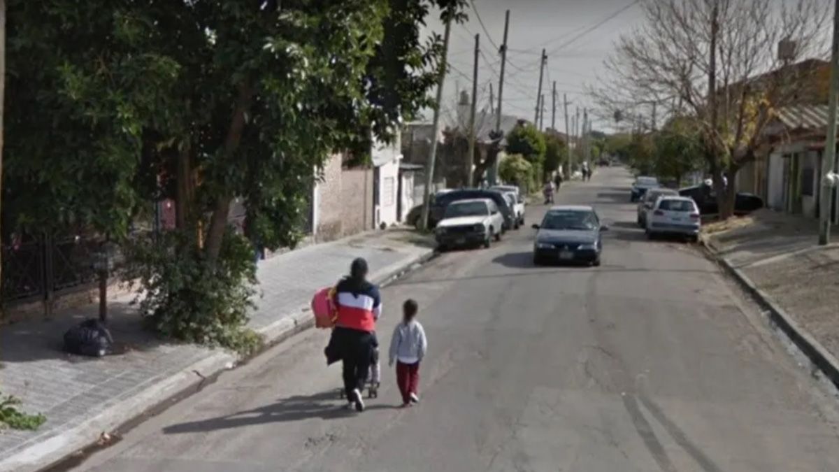 La pareja mantuvo una violenta discusión en una casa de la calle Albarracín al 4100, en Lanús, y el hombre asesinó a su mujer y luego se suicidó de un balazo&nbsp;