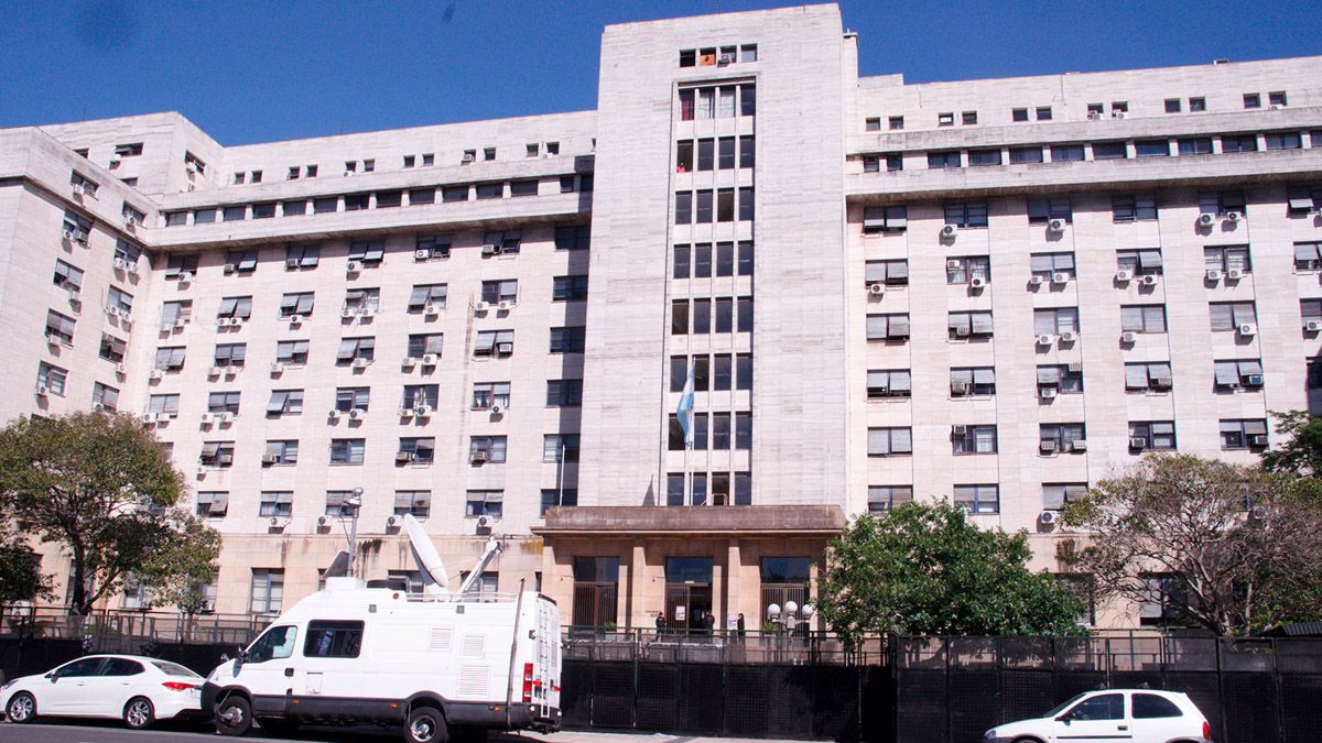De joven mató a su hijo y ahora le dieron perpetua por asesinar a su padre