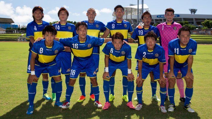 Takahara lo hizo: furor por el Okinawa SV, el nuevo Boca de Japón