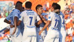 Atención hinchas tombinos: cambio de horario para el partido ante Lanús