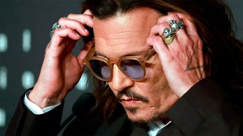 Netflix tiene la película británica con Johnny Depp que arrasa