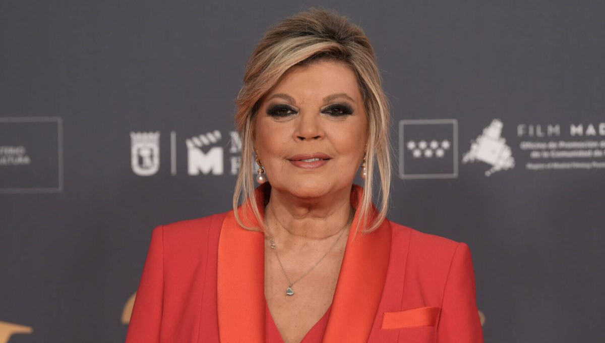 Terelu Campos se refugia en una reconfortante mansión en Madrid: clásica y familiar.