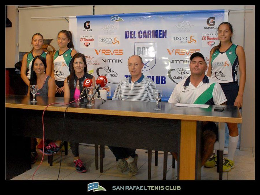 Del Carmen Tenis Club presentó su camiseta y anunció la Liga Nacional