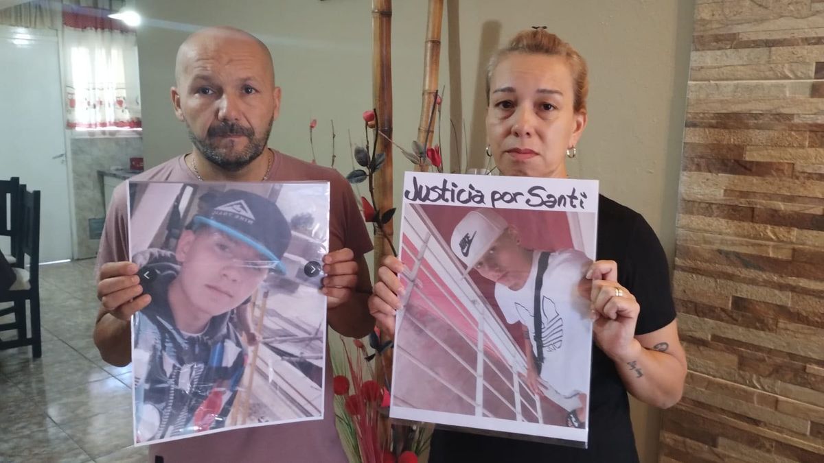 Gustavo y Tina, los padres de Santiago Buttini, de 18 años, quien murió en un accidente en Maipú en marzo pasado. Gustavo y Tina, los padres de Santiago Buttini, de 18 años, quien murió en un accidente en Maipú en marzo pasado.