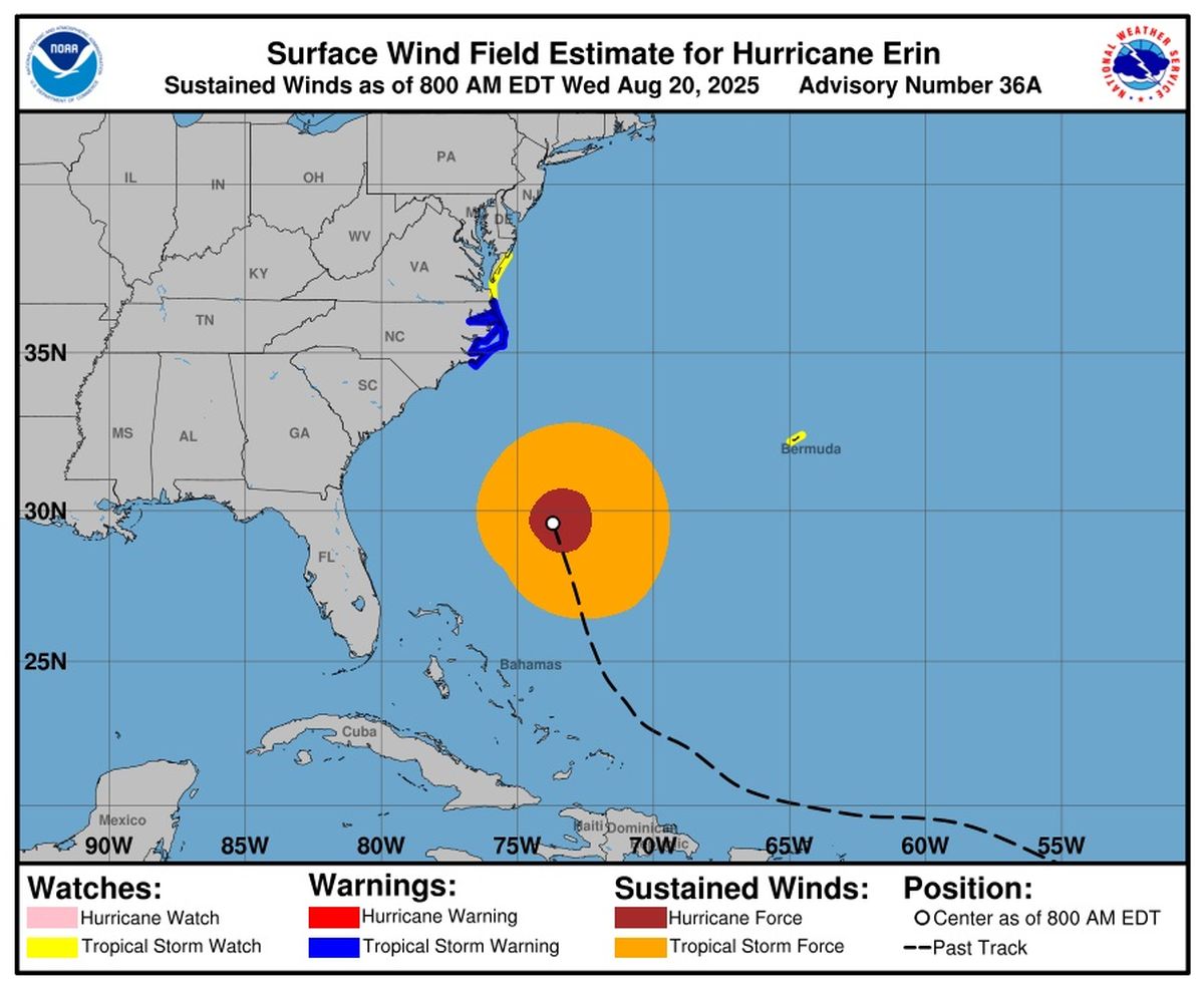 A las autoridades les preocupa que algunos ignoren el peligro porque no se espera que toque tierra A las autoridades les preocupa que algunos ignoren el peligro porque no se espera que toque tierra