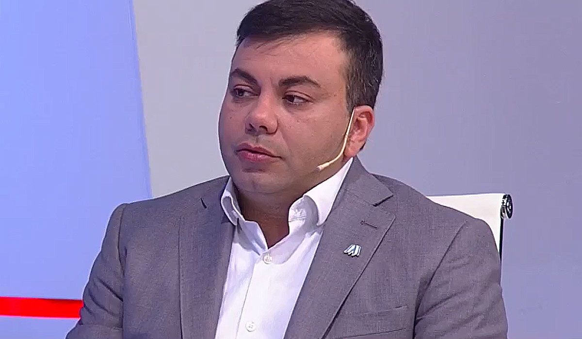 El intendente de Las Heras Francisco Lo Presti pasó por Séptimo Día tras la imputación a la exfuncionaria Janina Ortiz. El intendente de Las Heras Francisco Lo Presti pasó por Séptimo Día tras la imputación a la exfuncionaria Janina Ortiz.