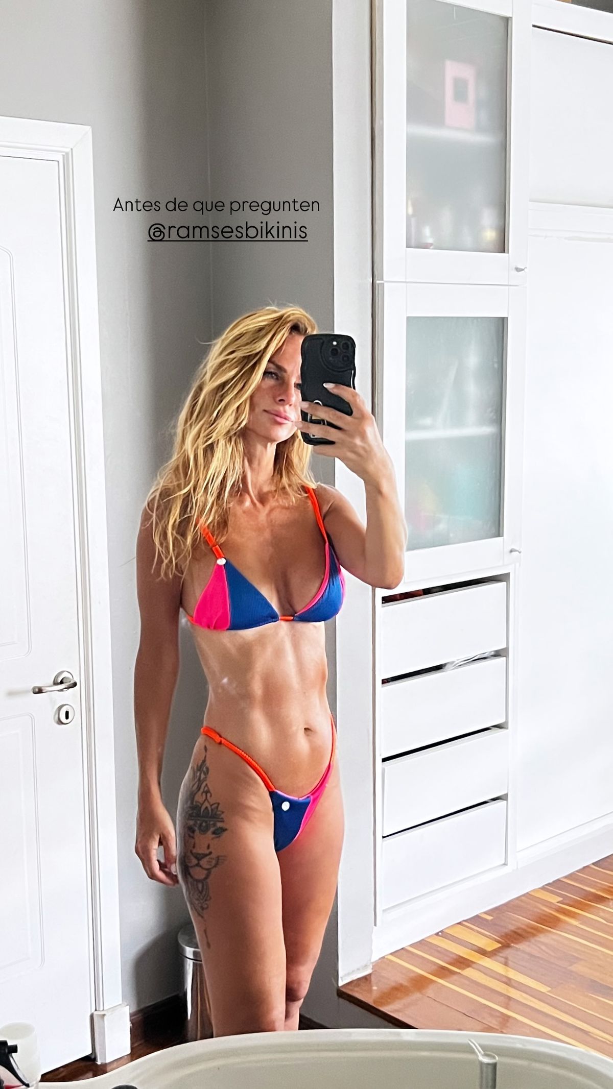 Sabrina Rojas lució una bikini tricolor y causó sensación. Sabrina Rojas lució una bikini tricolor y causó sensación.