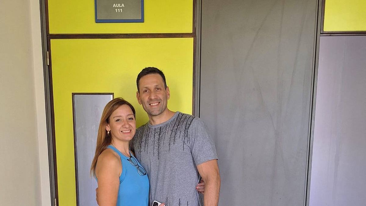 En el aula 111 de la UCA sede Mendoza donde se conocieron, se retrataron hace poco. En el aula 111 de la UCA sede Mendoza donde se conocieron, se retrataron hace poco.