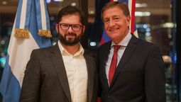 Gabriel Boric y Rodolfo Suarez en el CCK.