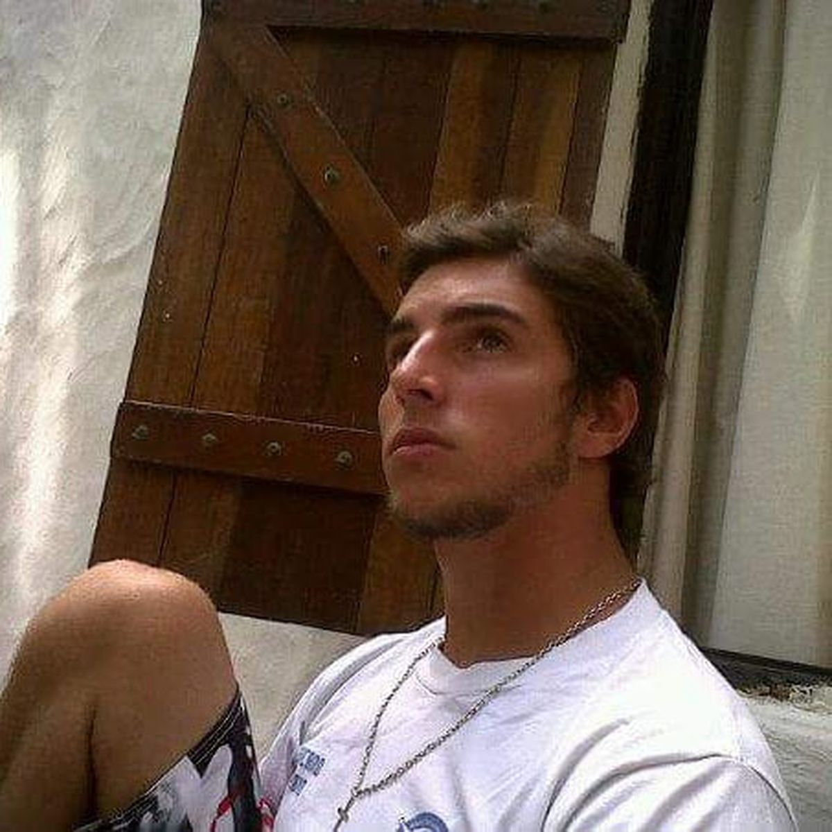 Matías Quiroga era Licenciado en Higiene y Seguridad, estaba de novio y también era remero del Club Mendoza Regatas. Hoy tendría 32 años.