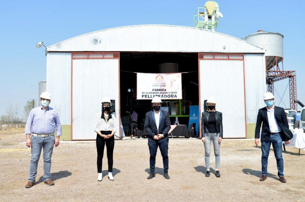 La fábrica de alimentos balanceados de Santa Rosa que producirá 30.000 kilos de productos por mes.