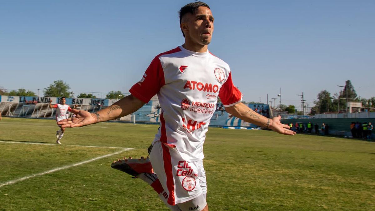 Matías Navarro&nbsp; tuvo alegría doble ante Sansinena, marcó el gol del triunfo y alcanzó los 100 partidos con la camiseta del Globo.