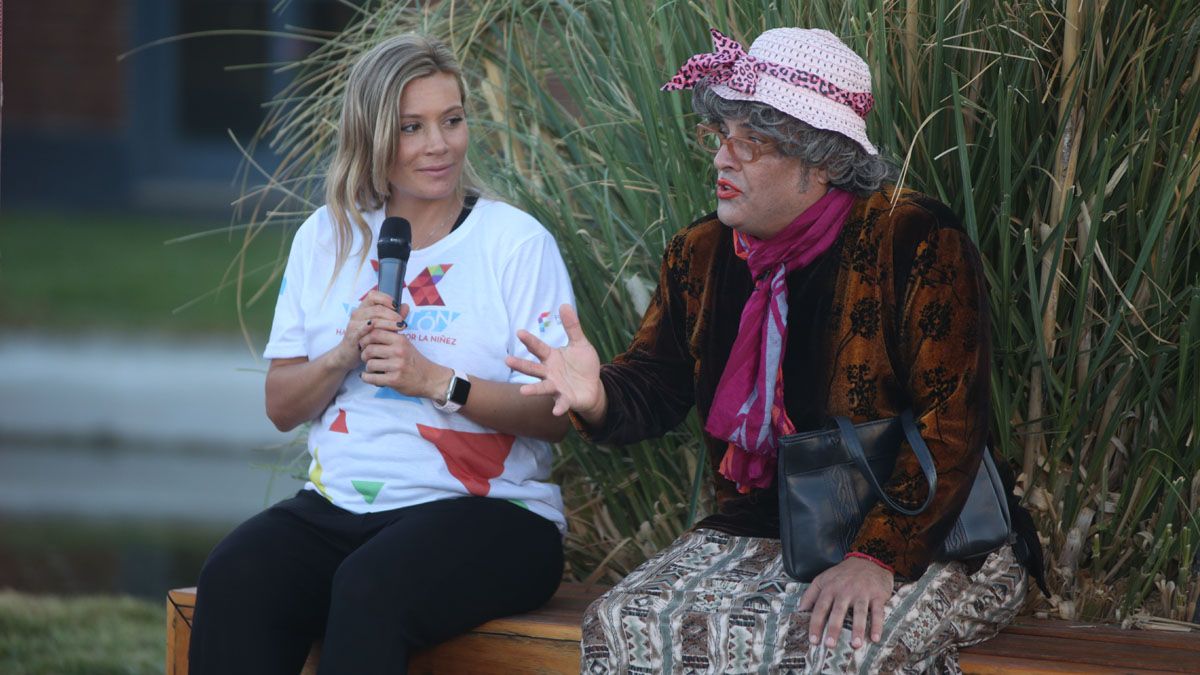 Barbarita Vila junto a Doña Presbicia